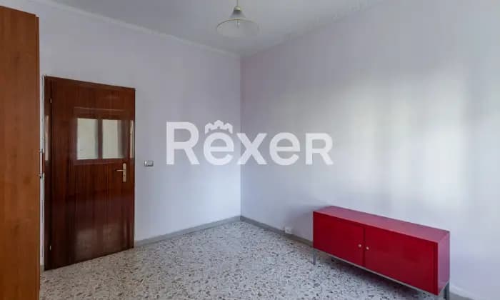 Rexer-Sulmona-Grande-appartamento-luminoso-con-balcone-Sulmona-Centro-CAMERA-DA-LETTO