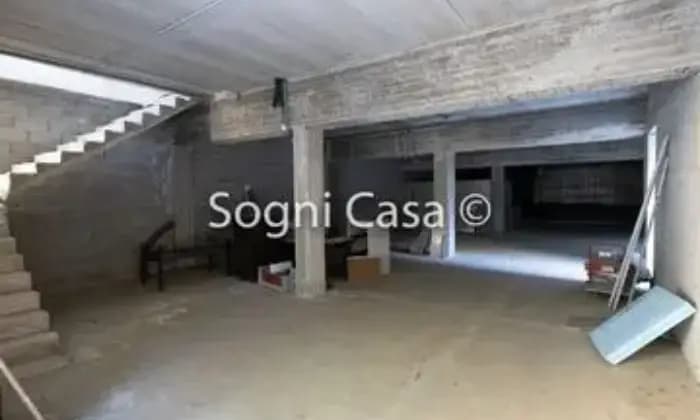 Rexer-Divignano-Ampio-deposito-magazzino-mq-Garage