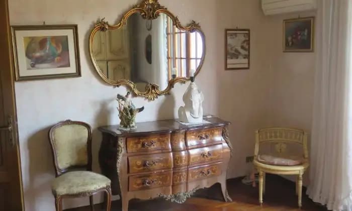 Rexer-Pisa-Villa-unifamiliare-in-vendita-in-via-Libero-Raglianti-Pisa-CAMERA-DA-LETTO