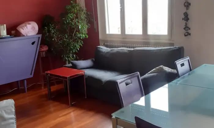 Rexer-Pisa-Appartamento-in-vendita-in-via-Amerigo-Vespucci-a-Pisa-SALONE