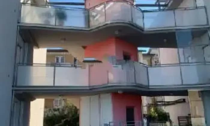 Rexer-Maiolati-Spontini-Appartamento-su-due-piani-in-venditaGARAGE