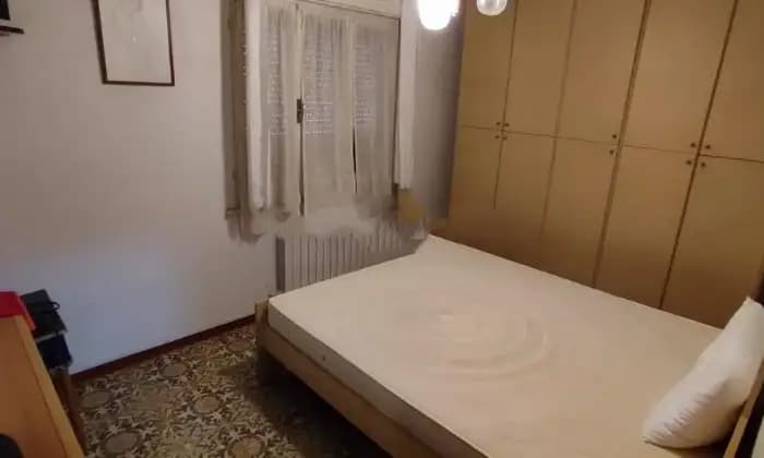 Rexer-Fiscaglia-Vendesi-casa-indipendente-in-via-Roma-a-Fiscaglia-FE-CAMERA-DA-LETTO