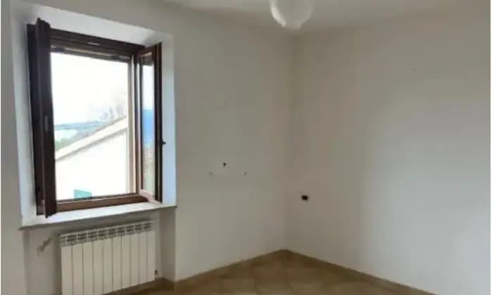 Rexer-Fabriano-Appartamento-su-due-piani-in-vendita-in-via-Moscano-a-Fabriano-ALTRO