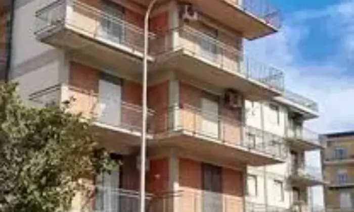 Rexer-Catania-Vendesi-Appartamento-alla-Barriera-di-Catania-via-Francesco-Guglielmino-FACCIATA