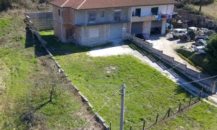 Rexer-Buonabitacolo-Piena-propriet-di-porzione-di-fabbricato-antisismico-lato-sinistro-nella-foto-da-cielo-a-terra-in-corso-di-costruzione-in-Buonabitacolo-SA-alla-via-San-Donato-con-terreno-di-pertinenza-esclusiva-ALTRO