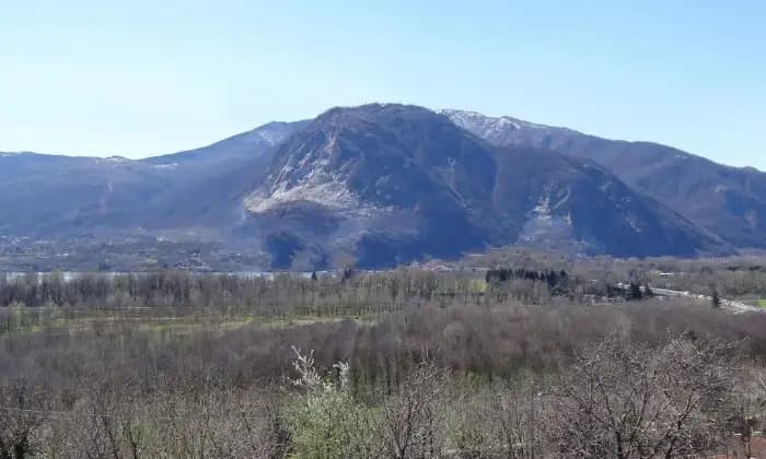 Rexer-Verbania-Vendesi-villa-in-Via-Malpensata-a-Verbania-VB-ALTRO