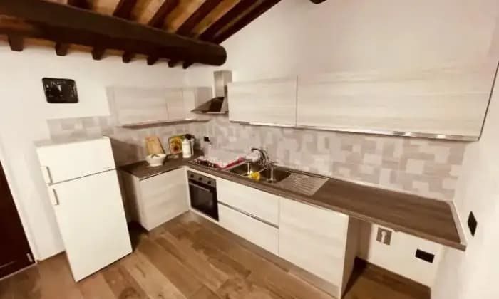 Rexer-Roccalbegna-Appartamento-su-due-piani-in-vendita-a-Roccalbegna-CUCINA