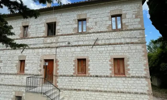 Rexer-Arcevia-Vendesi-appartamento-in-Via-San-Martino-a-Arcevia-AN-ALTRO