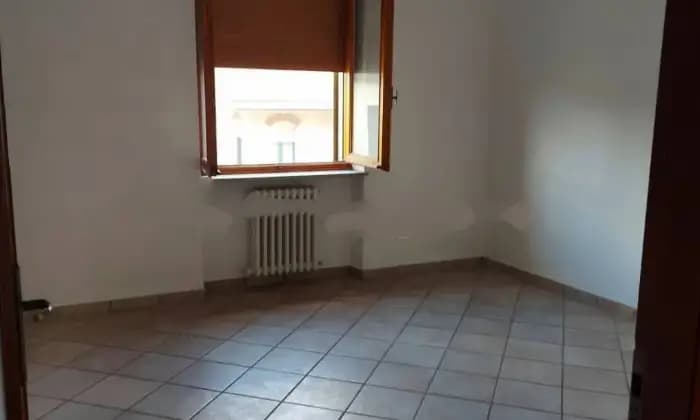 Rexer-Tortona-Vendesi-appartamento-in-via-Franceschino-da-Baxilio-a-Tortona-ALALTRO