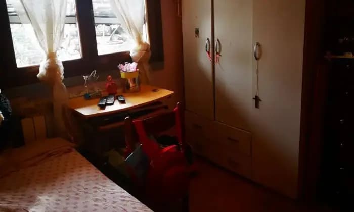 Rexer-Villafranca-in-Lunigiana-Vendesi-villa-in-Via-Padre-Antonio-Della-Porta-a-Virgoletta-di-Villafranca-in-Lunigiana-MS-CAMERA-DA-LETTO