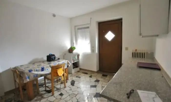 Rexer-Valdagno-Appartamento-su-due-piani-in-vendita-in-via-Rio-Valdagno-CUCINA