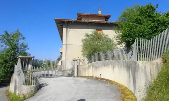 Rexer-Fabriano-Villa-in-vendita-in-via-Giovanni-Bovio-Fabriano-Terrazzo