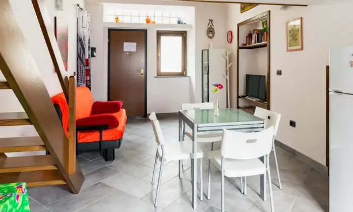Rexer-Gradoli-Grazioso-appartamento-dotato-di-ogni-comfort-nel-Borgo-di-GradoliSALONE