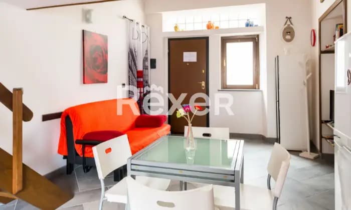 Rexer-Gradoli-Grazioso-appartamento-dotato-di-ogni-comfort-nel-Borgo-di-GradoliSALONE