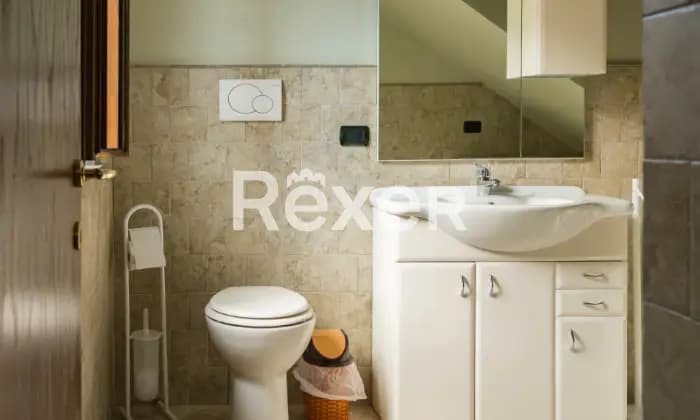 Rexer-Gradoli-Grazioso-appartamento-dotato-di-ogni-comfort-nel-Borgo-di-Gradoli-BAGNO