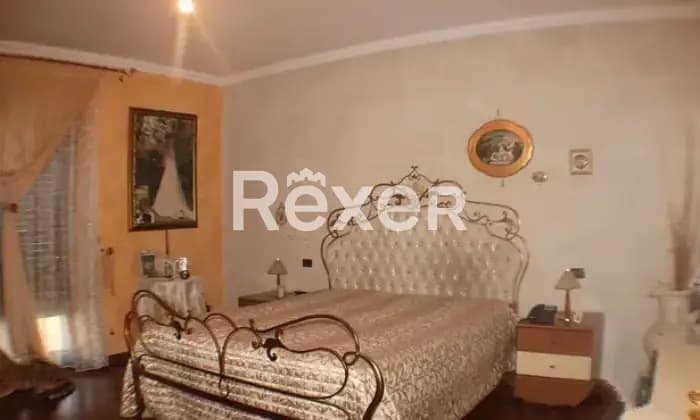 Rexer-Monopoli-Vendesi-appartamento-indipendente-e-locale-commerciale-a-Monopoli-BA-CameraDaLetto