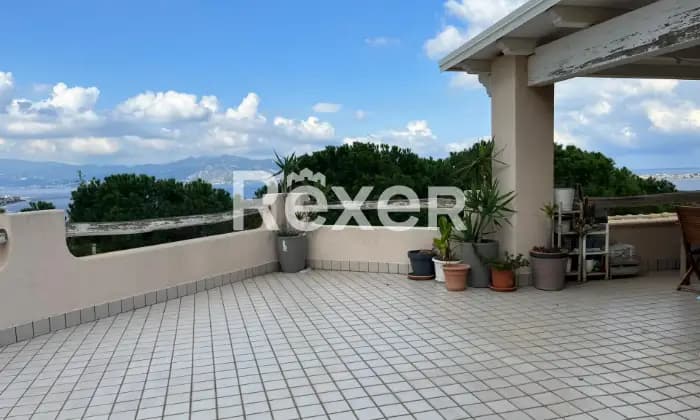 Rexer-Villa-San-Giovanni-A-VILLA-SAN-GIOVANNI-Villa-con-piscina-e-vista-panoramica-sullo-stretto-di-Messina-TERRAZZO