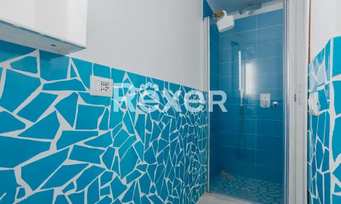 Rexer-Ischia-Appartamento-in-parco-privato-BAGNO