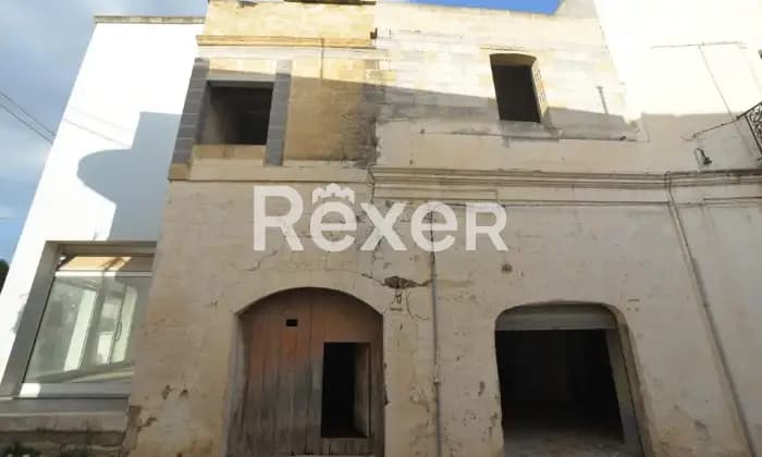 Rexer-Sannicola-SALENTO-Antica-Masseria-in-fase-di-ristrutturazione-in-borgo-vicino-a-Gallipoli-SALONE