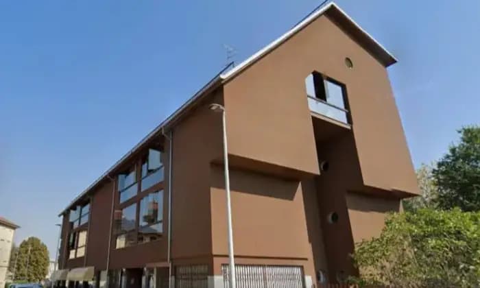 Rexer-Vercelli-Appartamento-con-box-auto-e-due-cantine-Terrazzo