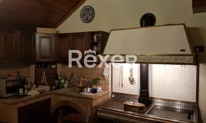 Rexer-Casoli-Splendido-appartamento-centrale-comodo-spazioso-e-rifinito-Cucina