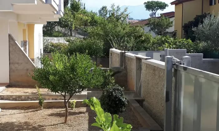 Rexer-Scalea-Appartamento-con-giardino-Giardino