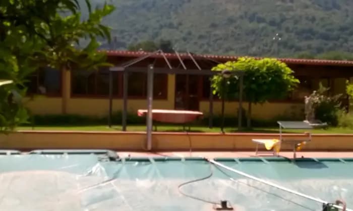 Rexer-Sessa-Aurunca-Villa-su-tre-livelli-con-giardino-e-piscina-Altro