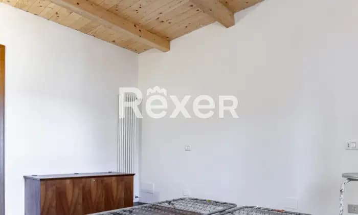 Rexer-Grizzana-Morandi-Grazioso-appartamento-cieloterra-su-tre-livelli-in-antico-edificio-CAMERA-DA-LETTO
