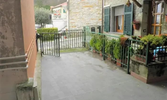 Rexer-San-Colombano-Certenoli-Appartamento-indipendente-Terrazzo