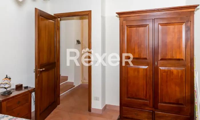 Rexer-Cortona-Appartamento-elegantissimo-e-caratteristico-utilizzabile-anche-per-uso-turistico-CAMERA-DA-LETTO