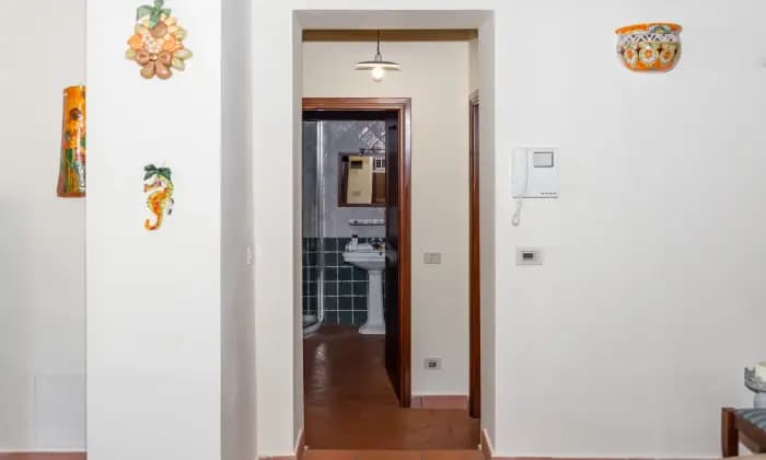 Rexer-Cortona-Appartamento-elegante-e-caratteristico-su-due-piani-ad-uso-turisticoBAGNO
