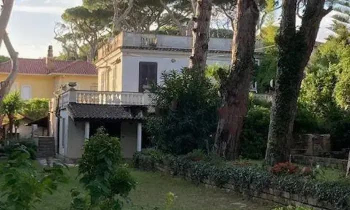 Rexer-Minturno-Villa-unifamiliare-in-vendita-in-via-Santa-Reparata-Centro-Minturno-Giardino