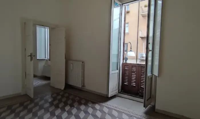 Rexer-Sulmona-Appartamento-con-due-camere-da-letto-camino-balcone-cantina-Altro