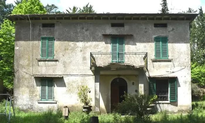 Rexer-Citt-di-Castello-Casa-colonica-Vocabolo-Balzarina-San-Paterniano-Citt-di-Castello-Facciata