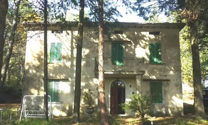 Rexer-Citt-di-Castello-Casa-colonica-Vocabolo-Balzarina-San-Paterniano-Citt-di-Castello-Facciata