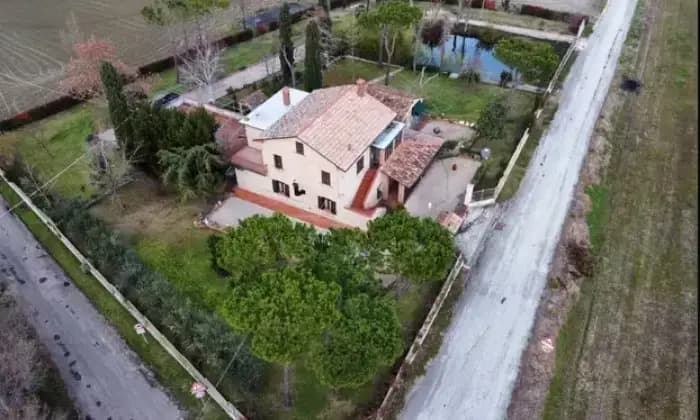 Rexer-Arcevia-Villa-in-campagna-in-vendita-a-Piticchio-di-ARCEVIA-AN-Terrazzo