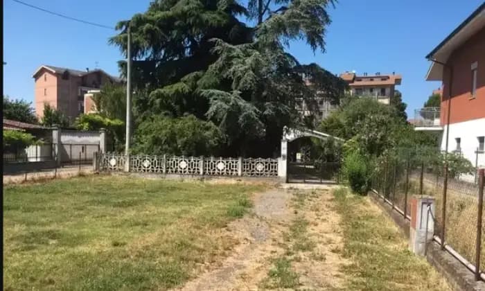 Rexer-Alessandria-Vendesi-Villa-indipendente-in-Via-Casalbagliano-AlessandriaTerrazzo