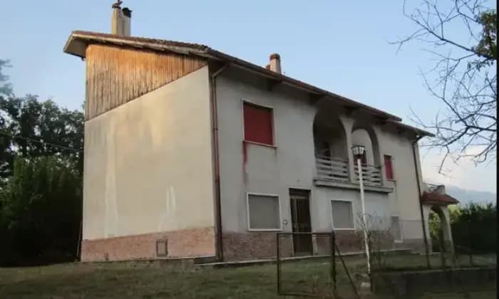 Rexer-Rivello-Vendesi-Villa-con-pertinenze-e-terreno-a-RIVELLO-Giardino