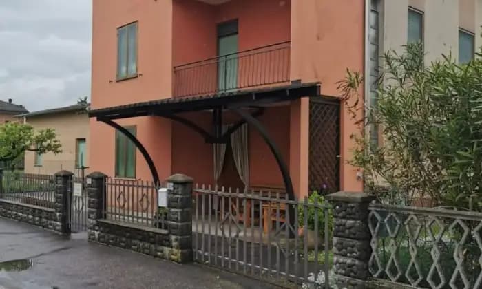 Rexer-Gualtieri-Vendesi-Casale-via-Giovanni-Prati-Centro-Gualtieri-Terrazzo