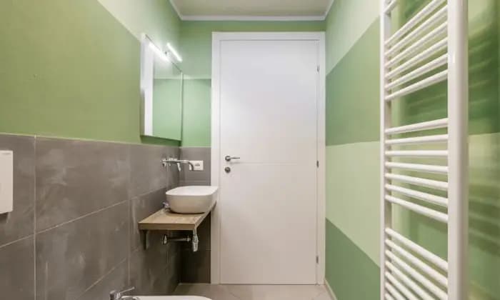 Rexer-Agliana-Vendesi-appartamento-ristrutturatoAGLIANA-PT-BAGNO