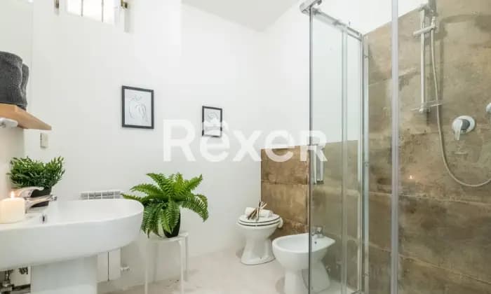 Rexer-Montalcino-Appartamento-con-ingresso-indipendente-appena-ristrutturato-con-vista-sulla-Val-dOrcia-BAGNO