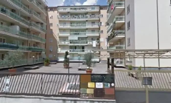 Rexer-Marigliano-Trilocale-in-vendita-in-corso-Umberto-I-a-Marigliano-Terrazzo