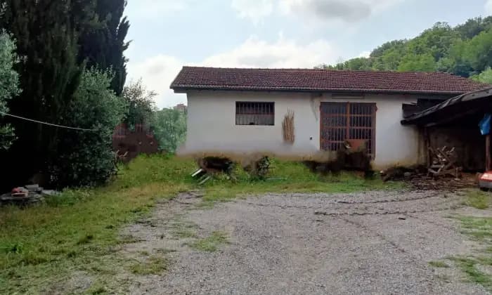 Rexer-MontecatiniTerme-Casa-colonica-via-del-Pino-MontecatiniTerme-Giardino