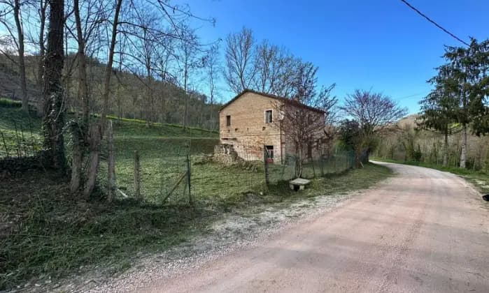 Rexer-Urbino-Villa-singola-rustico-casale-Terrazzo