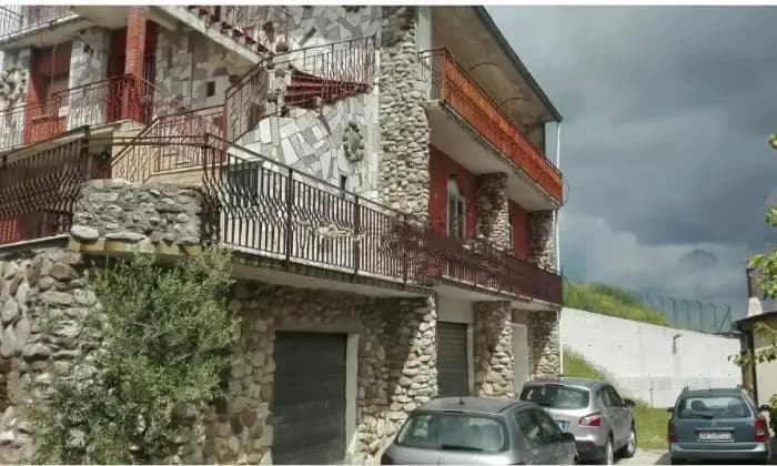 Rexer-Montefalcone-di-Val-Fortore-Appartamento-al-primo-piano-a-Montefalcone-di-Val-Fortore-BN-Terrazzo