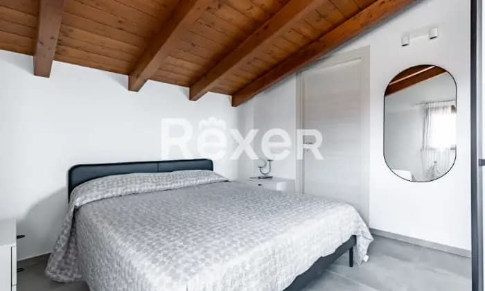 Rexer-Terre-Roveresche-Nuovo-e-splendido-appartamento-duplex-con-terrazzino-CAMERA-DA-LETTO