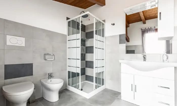 Rexer-Terre-Roveresche-Nuovo-e-splendido-appartamento-duplex-con-terrazzino-BAGNO