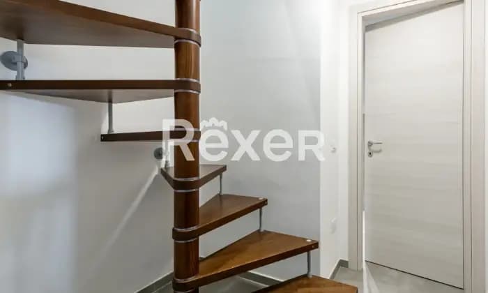 Rexer-Terre-Roveresche-Nuovo-e-splendido-appartamento-duplex-con-terrazzino-SCALE