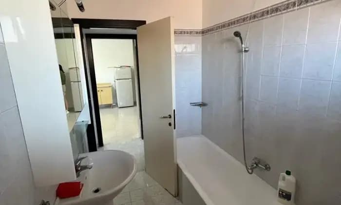 Rexer-Chieti-Appartamento-mini-zona-Tricalle-Bagno