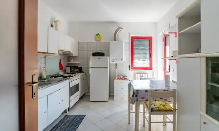 Rexer-Teramo-Appartamento-privo-di-barriere-architettoniche-in-vendita-a-TERAMO-TE-CUCINA